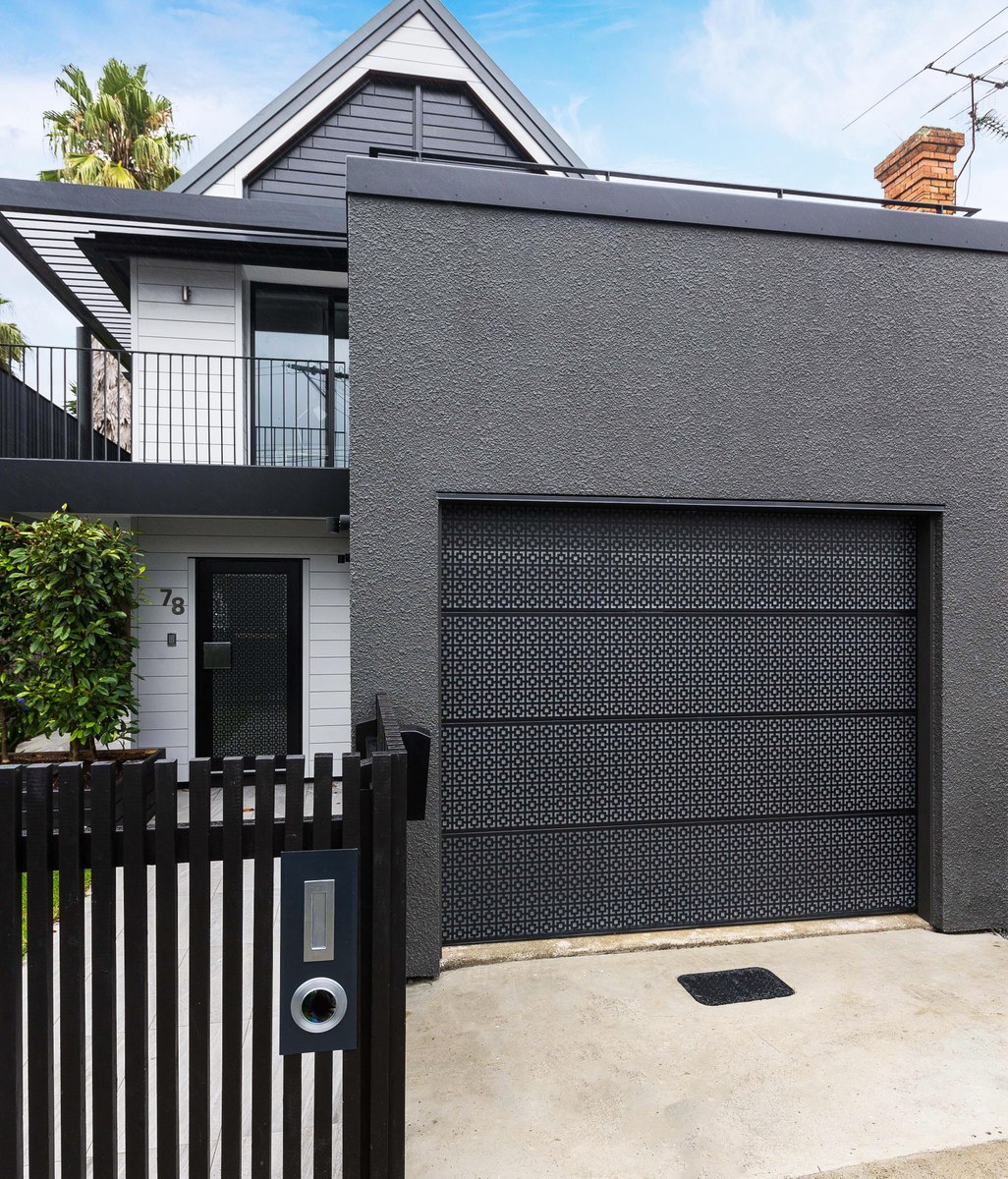 What’s the best material for my garage door?