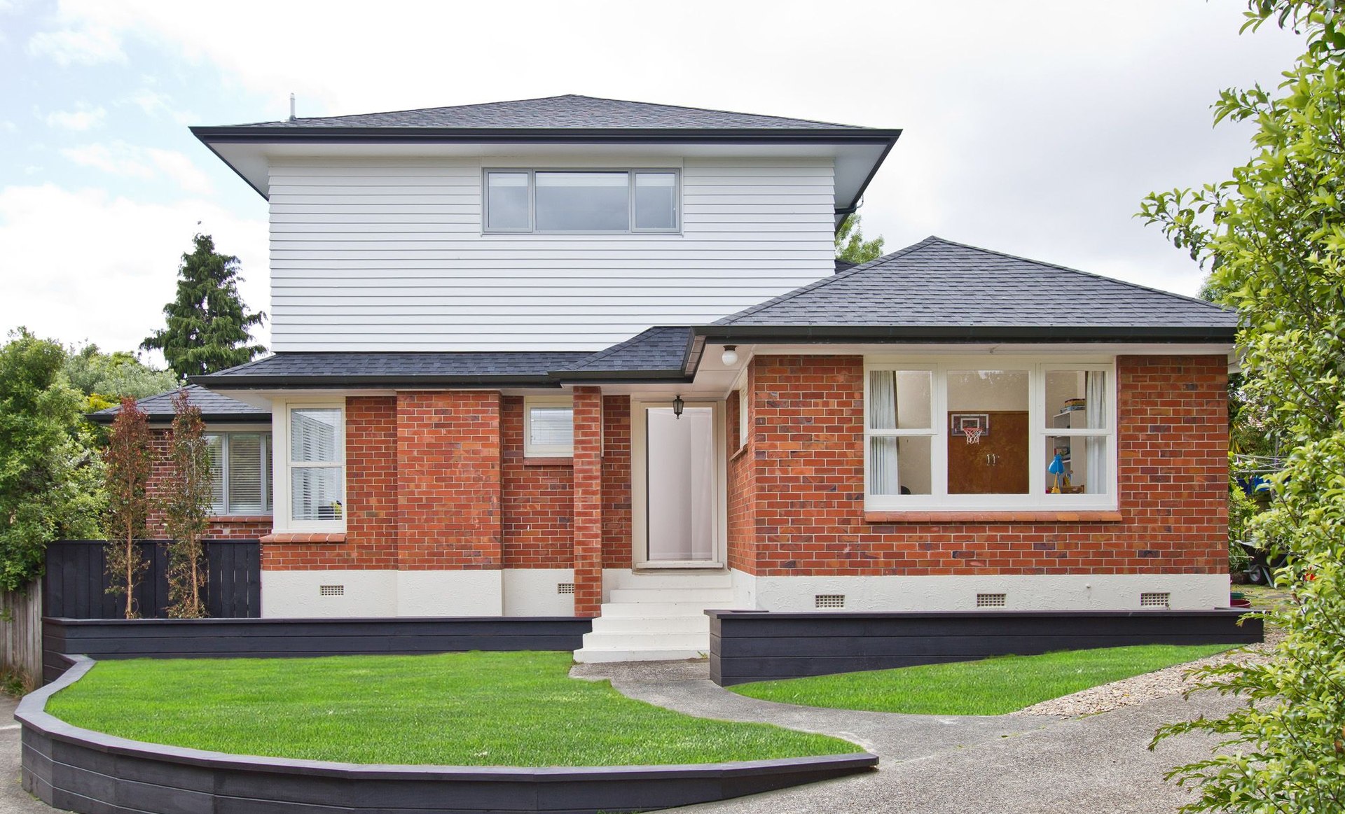 Extra Space in Sandringham