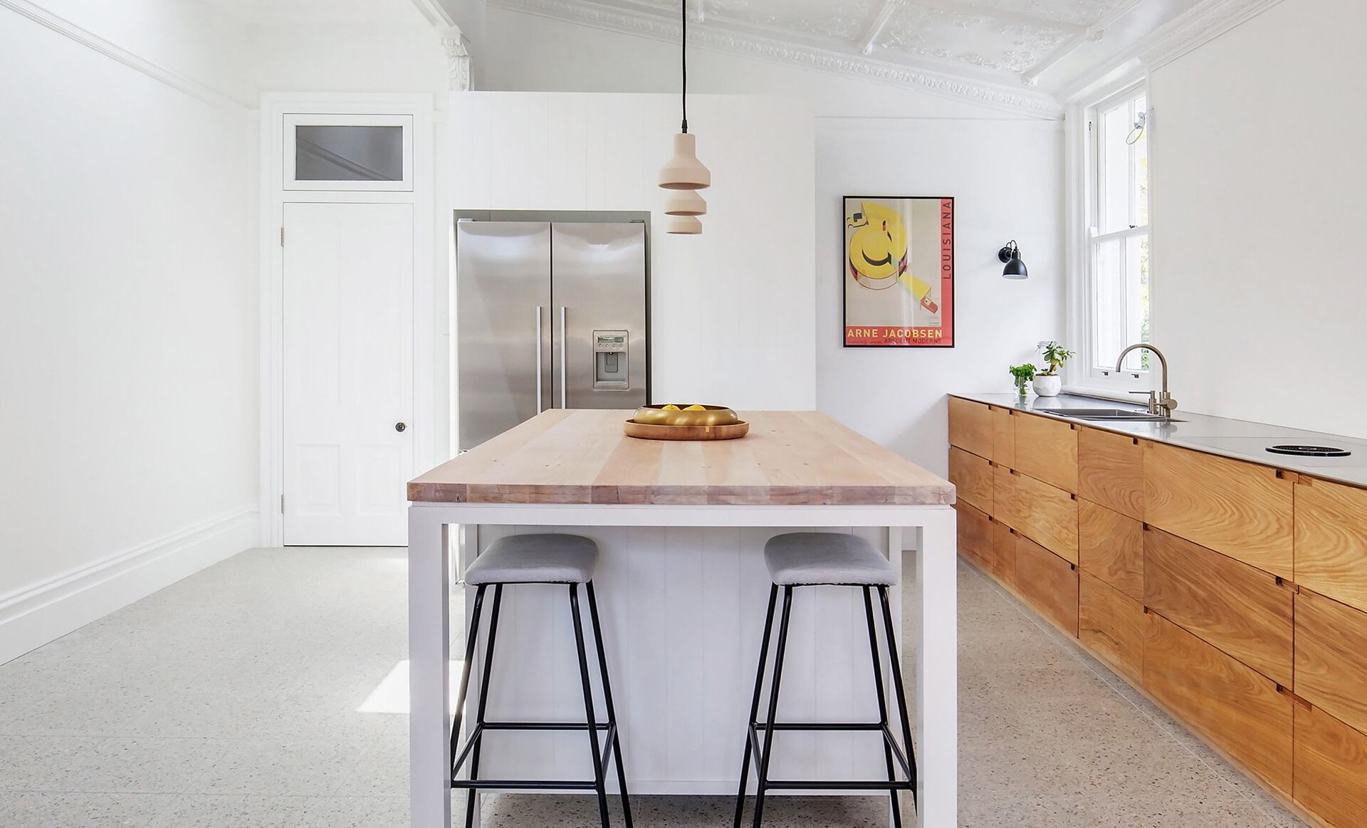 Scandinanvian Elegance in Willoughby