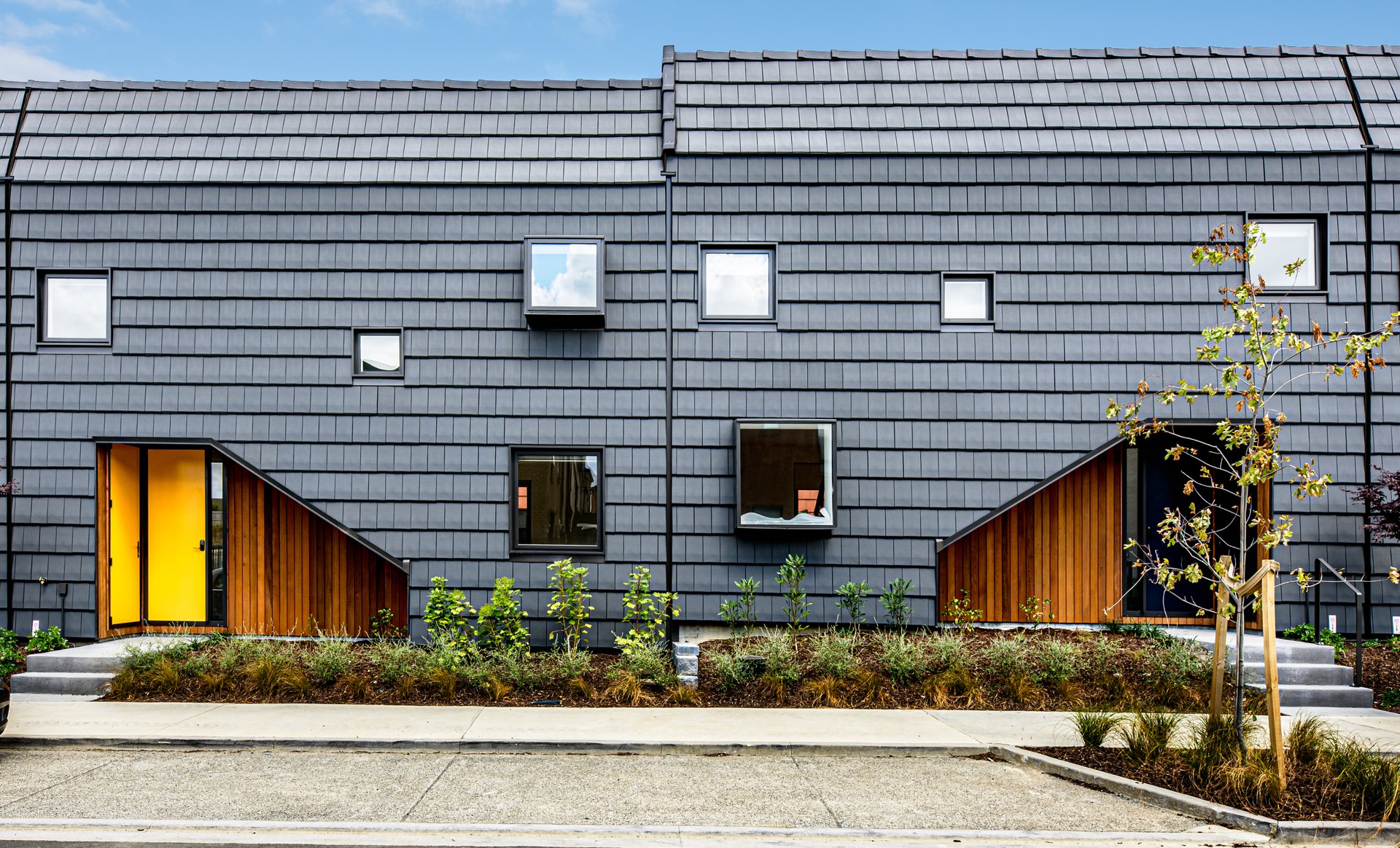 Urban Shingle Terracotta Tiles