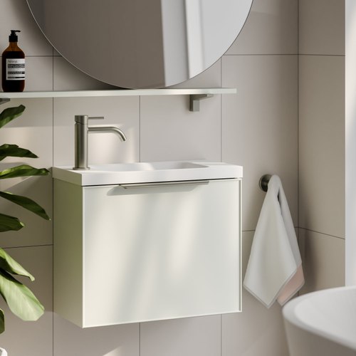 Matte White Lineare Axel 550 Vanity