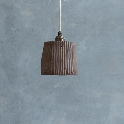 Cocoa Small Wavy Pendant