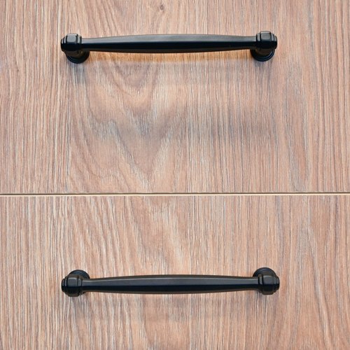 Dull Black Firenze D Handle & Knob