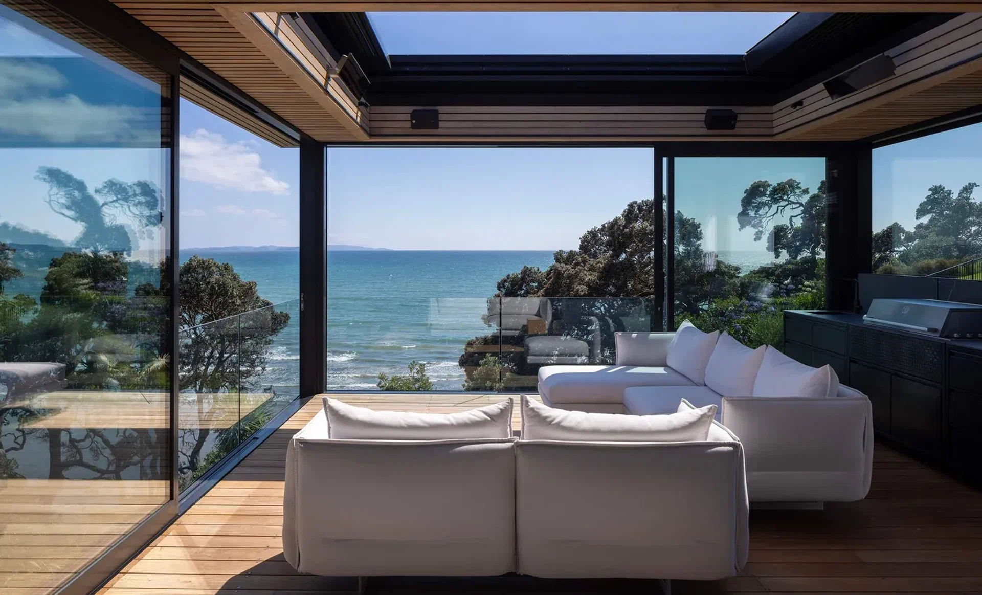 Louvretec Retractable Opening Roofs