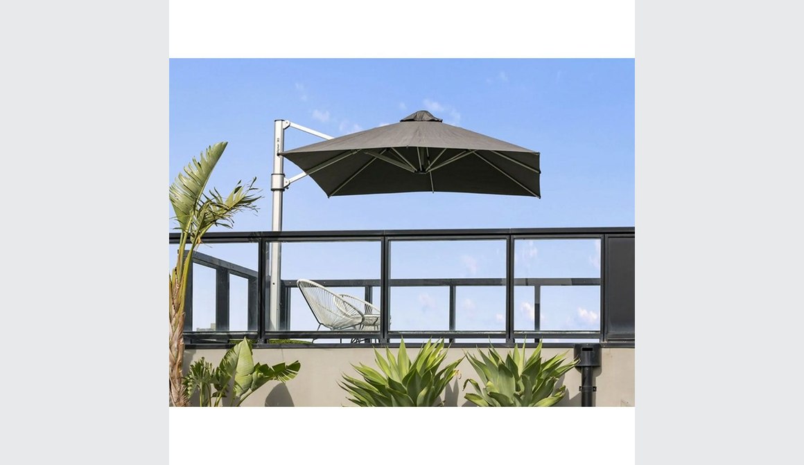 Eclipse 3.5m Square Cantilever Outdoor Umbrella Outdoor Umbrellas AU
