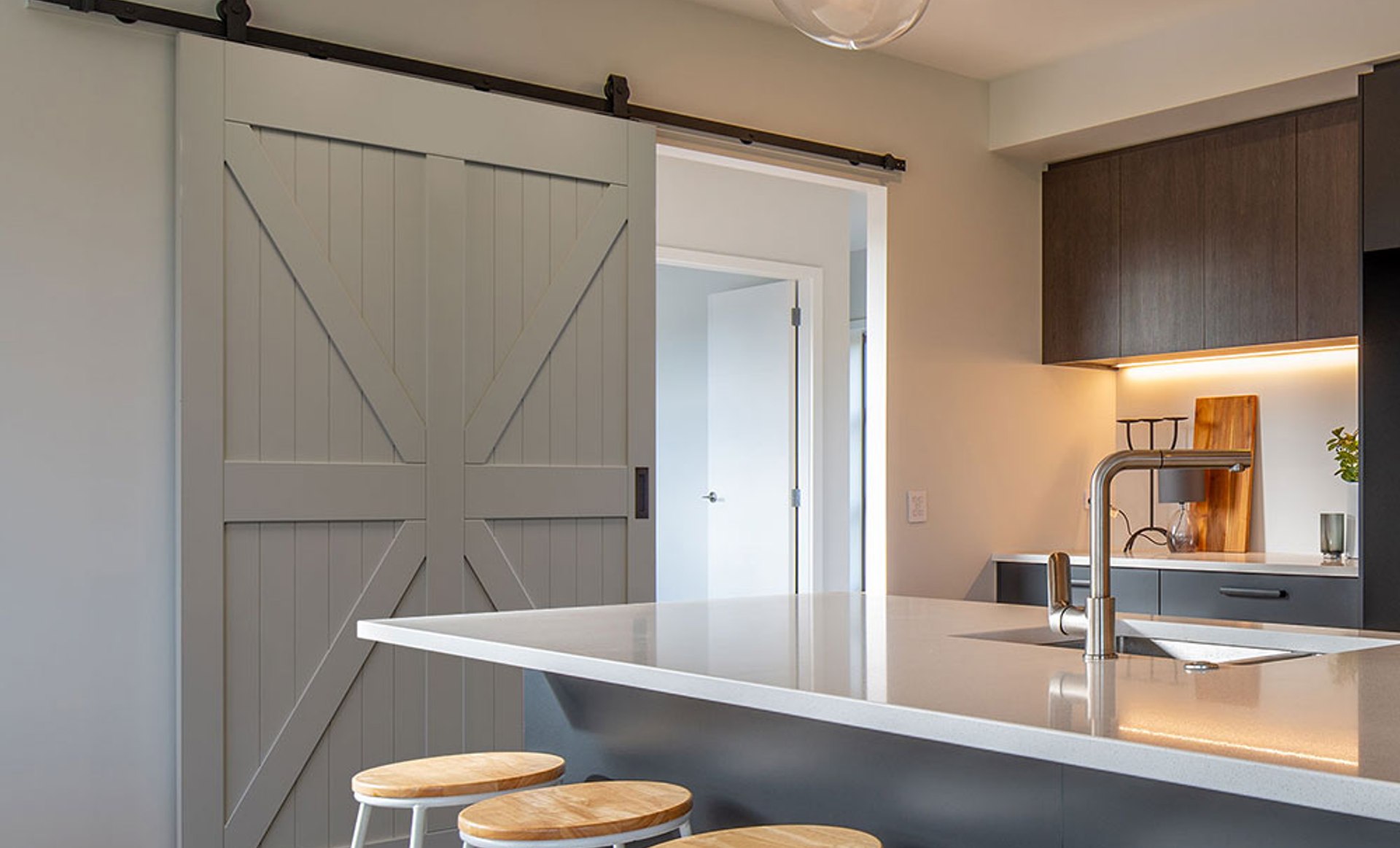 Mackenzie Barn Door Range