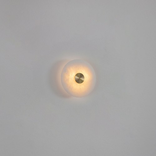Brushed Brass Bide Wall Light