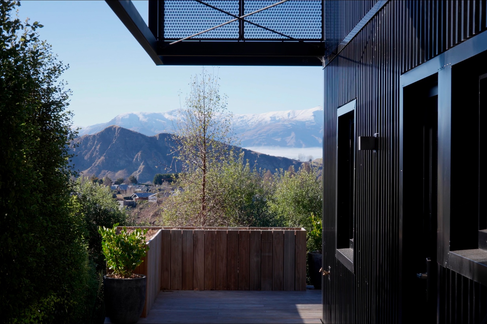 Queenstown Passive Home - Compound