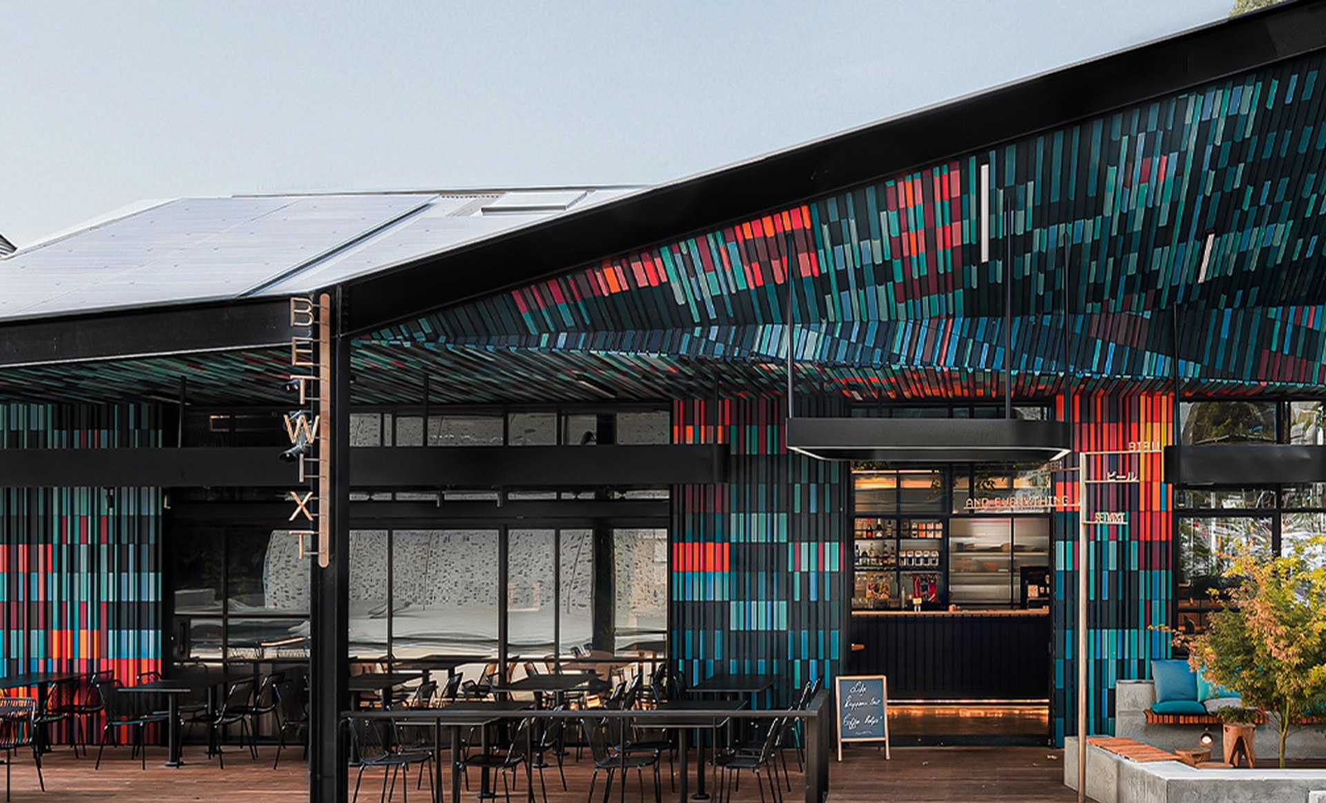 Betwixt Café