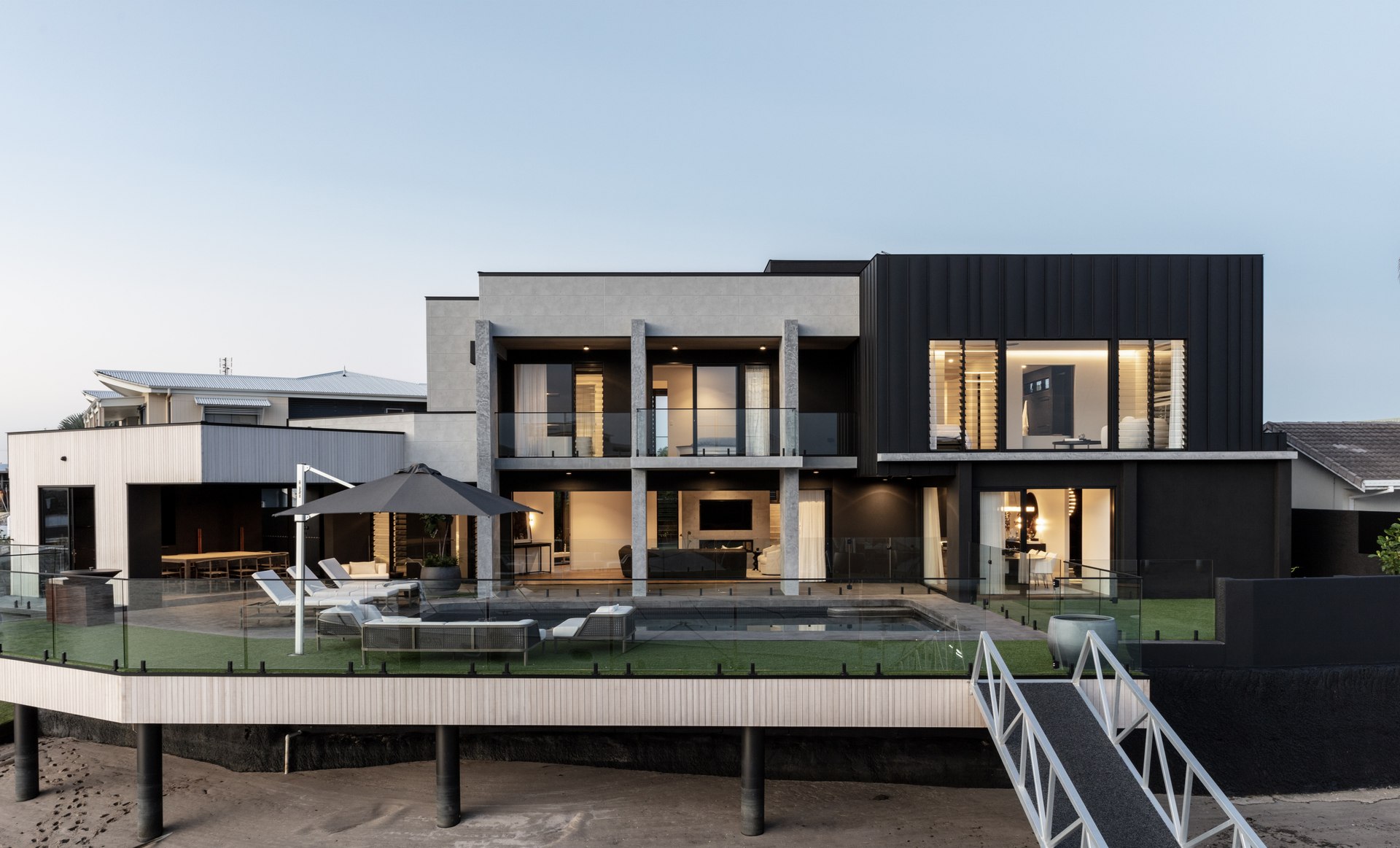 Coomaroo Residence