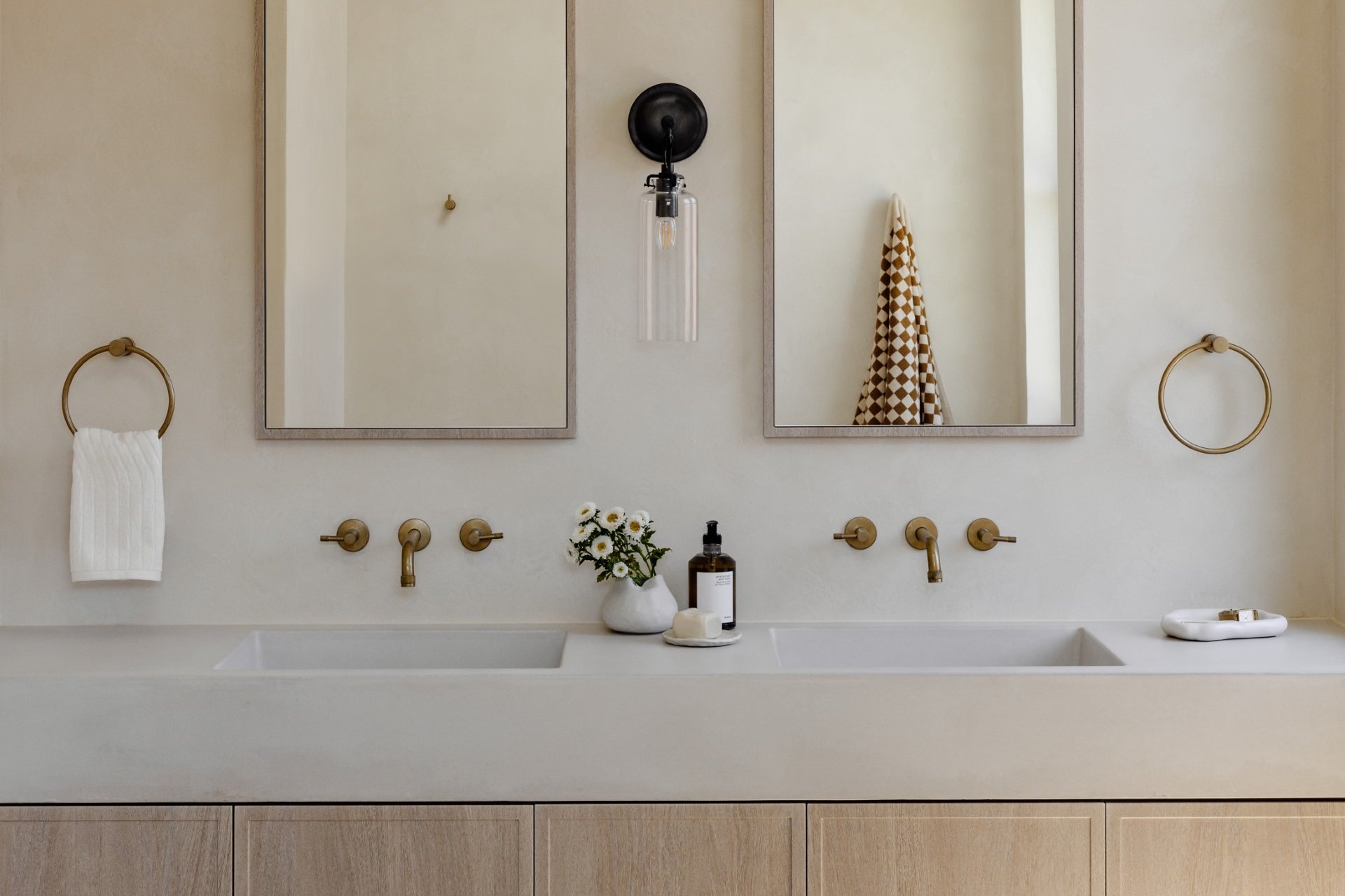 Kiama Kin Project by Daveli Venetian Plastering | ArchiPro AU