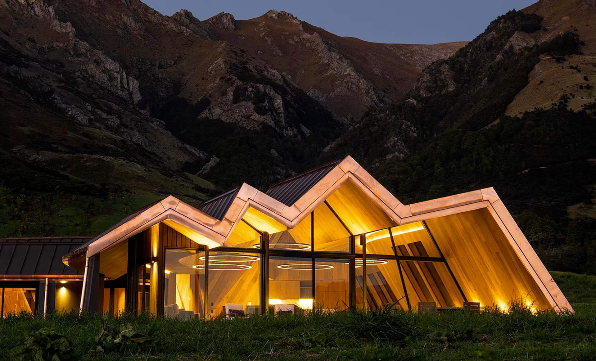 Mt Isthmus Lodge