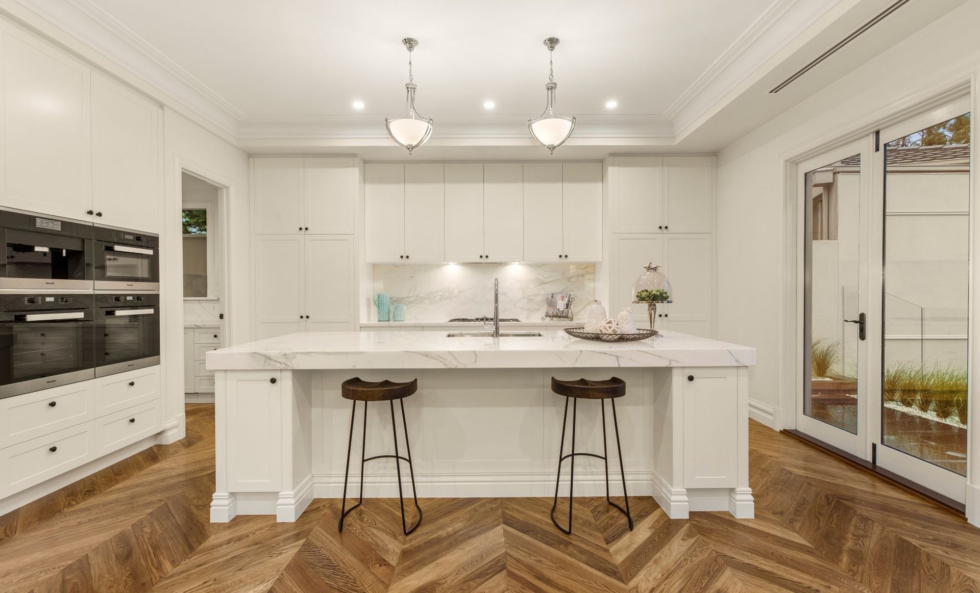 Sal De Vie - Luxury French Provincial Home