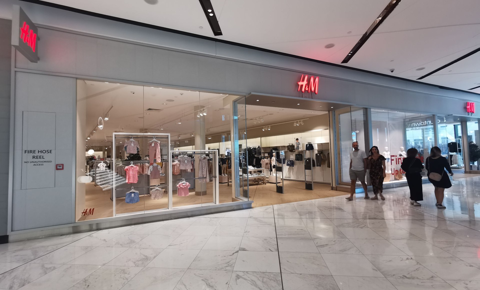H&M Westfield New Market
