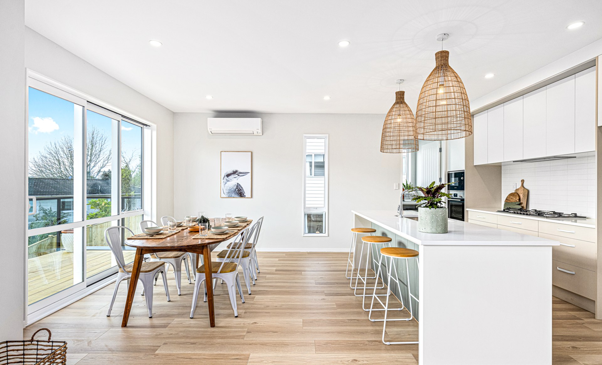 Alexander Ave
