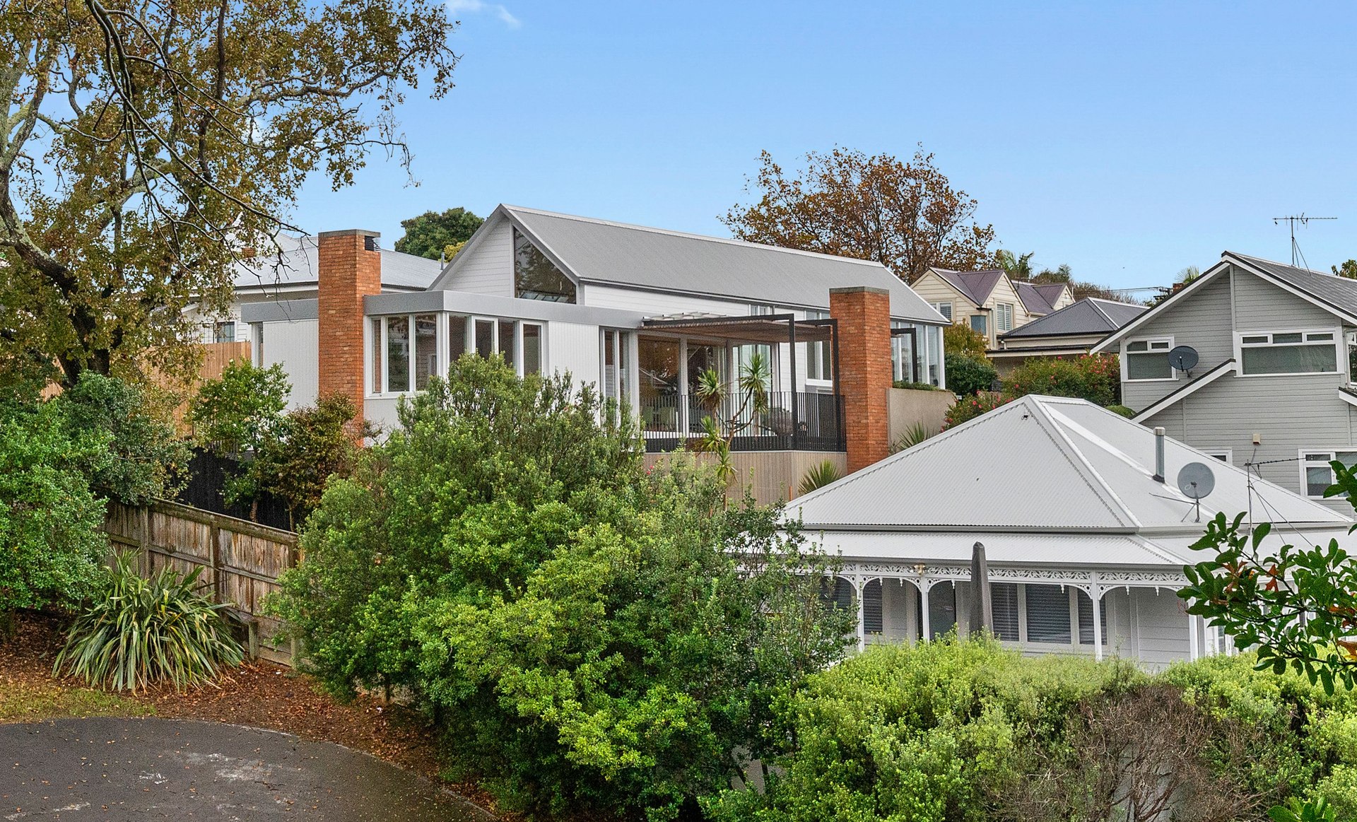 26 Tole Street
